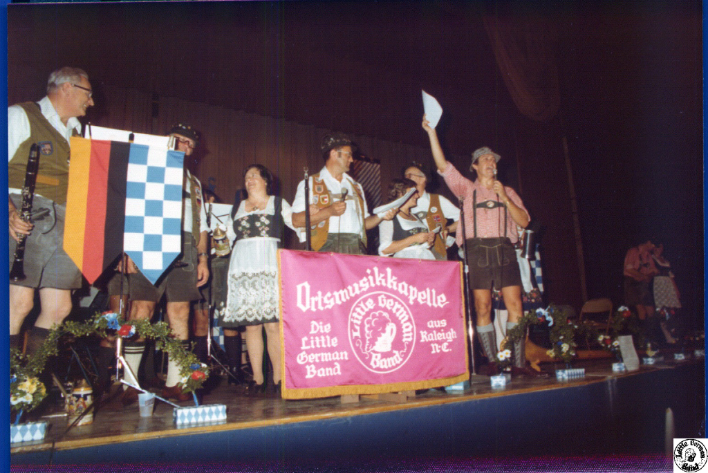 1976 10 16 04 Raleigh Oktoberfest.jpg